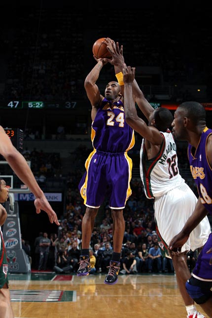 德天空：皇马有意法鹰后卫布朗，近期已派球探考察球员（德天空：皇马相中法鹰后卫布朗，近期开启球探考察）