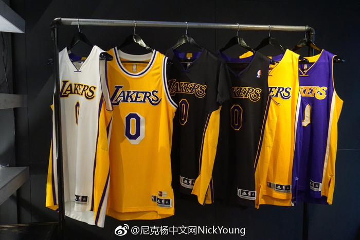 意媒：尤文加入弗罗霍尔特争夺战，与波尔图的良好关系是优势（意媒：尤文竞逐弗罗霍尔特，和波尔图的友好关系成优势）