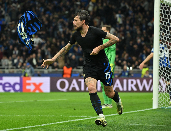 查克解析 ｜ 菲利观察：短下顺处理，前板掠夺，空手移动&切入（查克解读 ｜ 菲利视角：短顺处理、前场篮板争抢、无球跑动与切入）