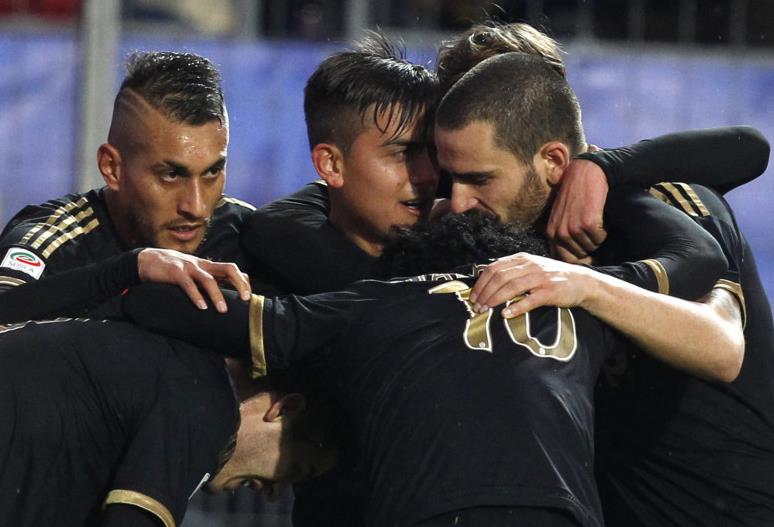 记者：金玟哉经纪人仍在和利雅得胜利谈判，球员渴望转会（记者：金玟哉经纪人与利雅得胜利仍在洽谈，球员盼尽快转会）