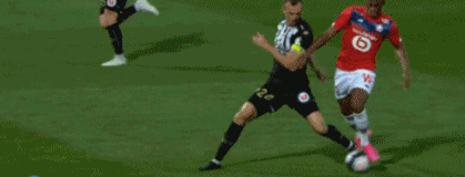 马克西：梅西就是足球史上的里程碑；格策那一脚依然难以释怀（马克西：梅西堪称足坛历史坐标；对格策那脚射门至今难释怀）