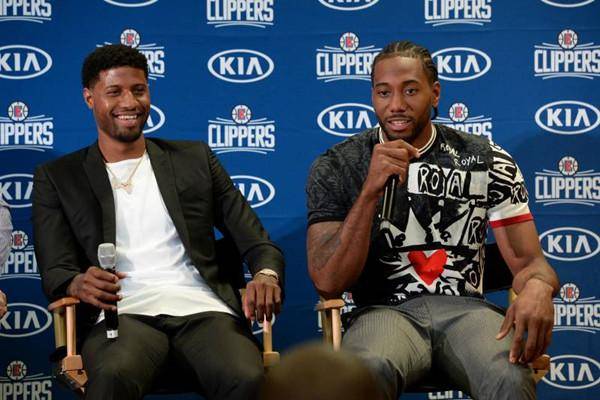 韩K联半场：李昊宰、阿方索造险，浦项铁人暂0-0全北现代（韩职联半场：李昊宰、阿方索连造险情，浦项铁人暂与全北现代0-0）