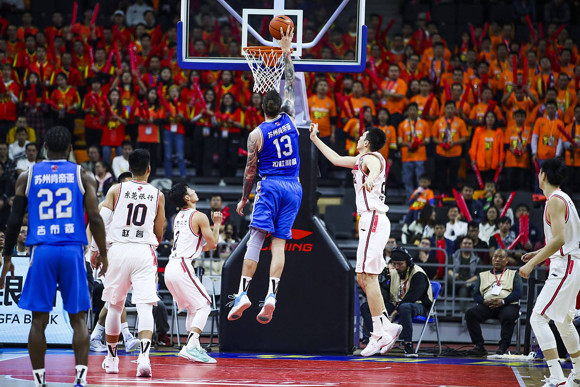 半场战报：毕尔巴鄂竞技0-0布拉格斯拉维亚，桑切特造险（半场：毕尔巴鄂竞技与布拉格斯拉维亚互交白卷，桑切特制造险情）